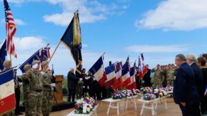Mehr über den Artikel erfahren Erënnerungsfeier vir den 82. Gebuertsdag vum Debarquement vun den US-Rangers op der Pointe-du-Hoc an der Normandie de 6. Juni 1944